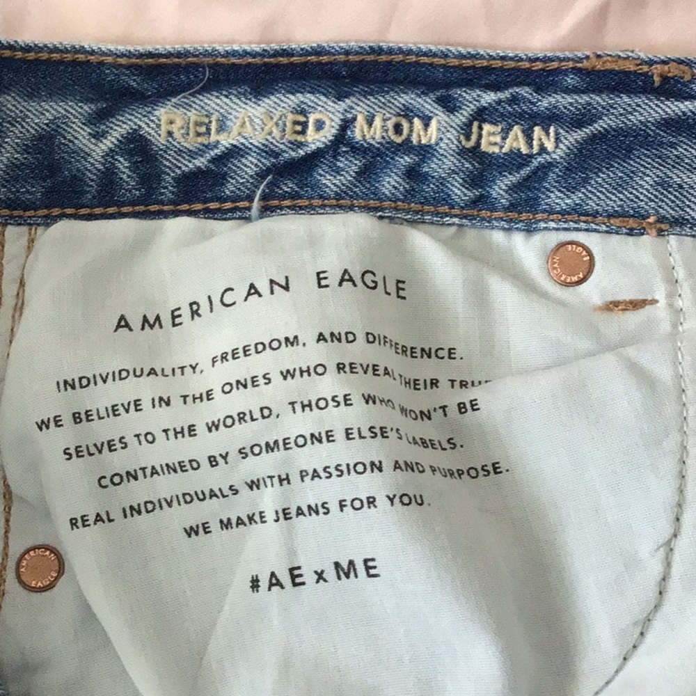 American Eagle Outfitters Blue High Rise Distressed Jeans - Picture 5 of 6